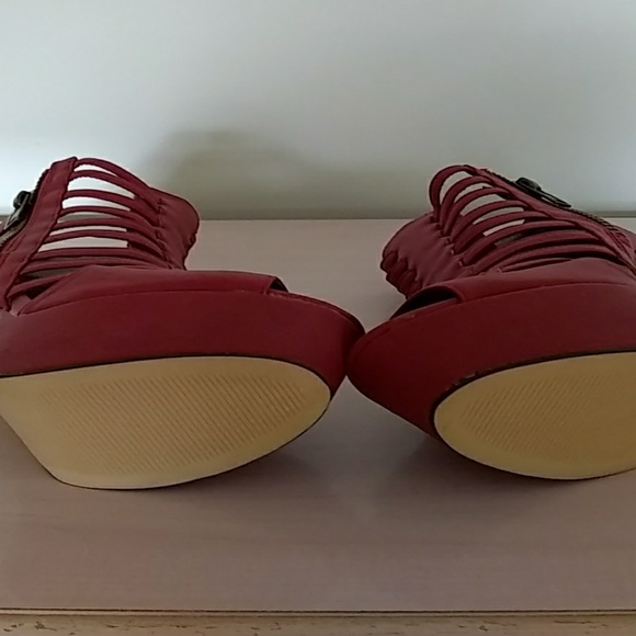 Shoes - Picture 3 of 5